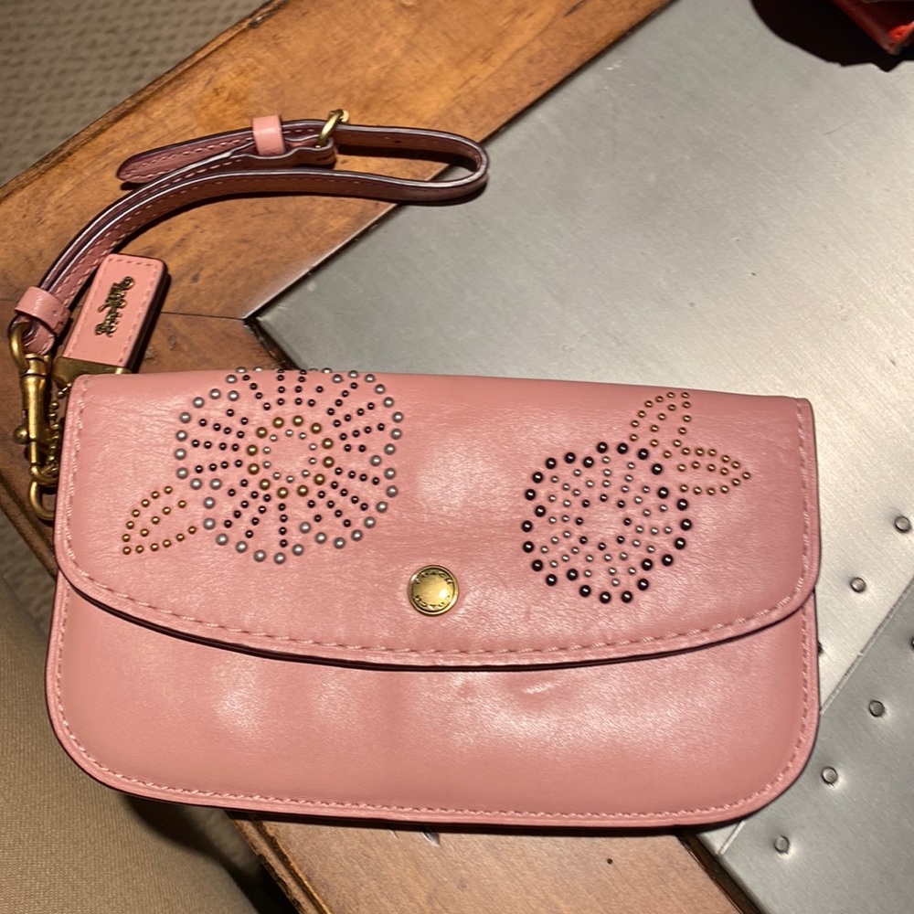 Coach pink glove tanned leather wristlet